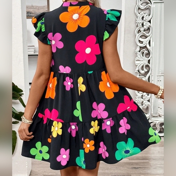 Floral Printed Notched V-Neckline Cap Sleeve Loose Babydoll Dress - Picture 3 of 4